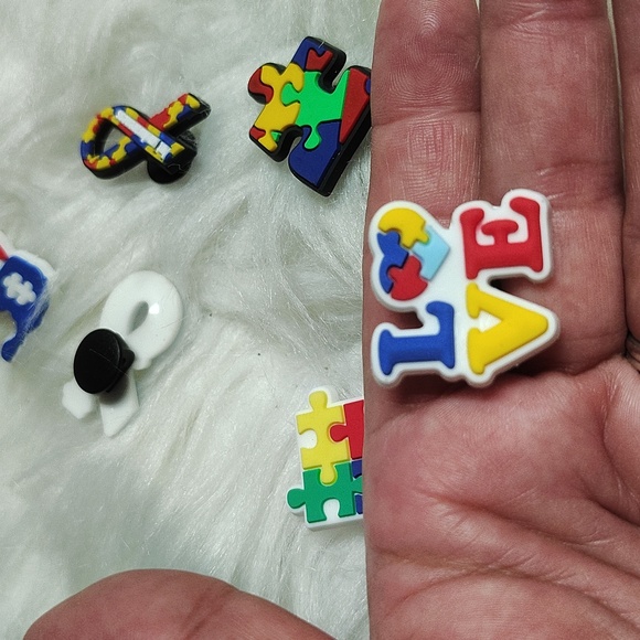 Set of 6 Autism Awareness Appreciation Shoe Charms NEW IN PACKAGE - Picture 2 of 3